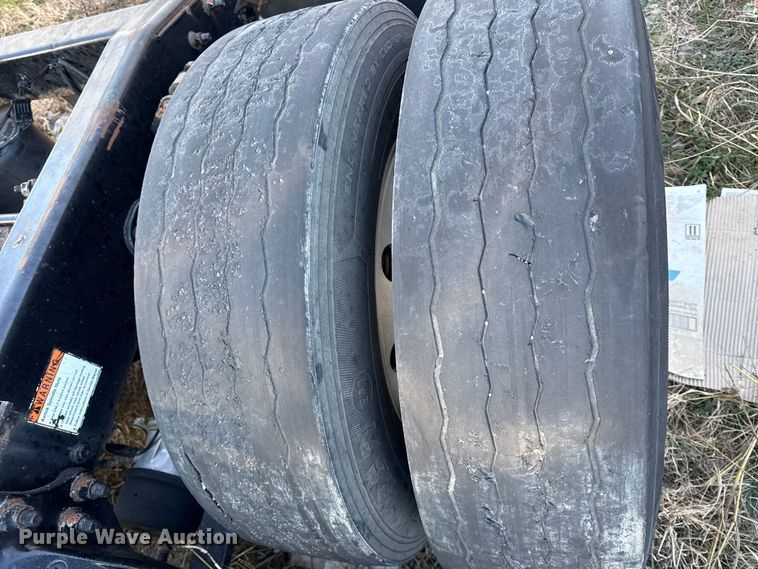 image for item EN0479 2012 Freightliner Cascadia 125 semi truck