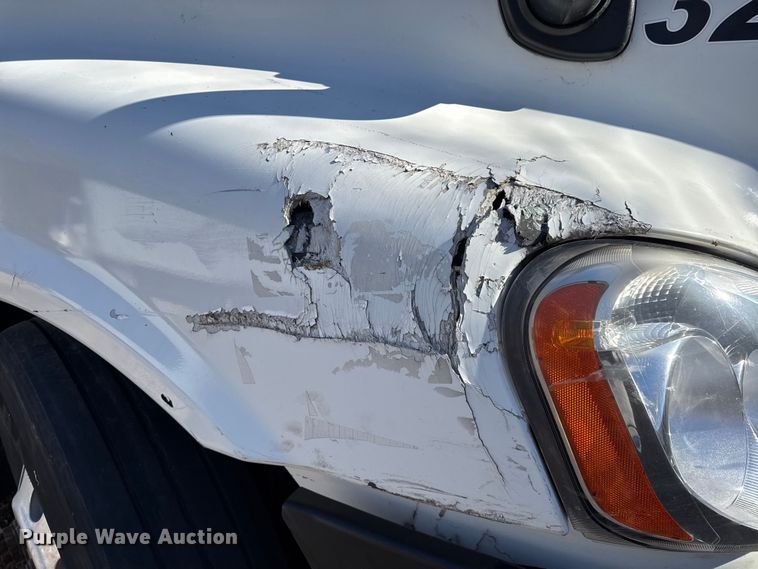 image for item EN0482 2017 Freightliner Cascadia semi truck