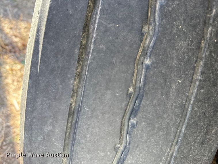 image for item EN0482 2017 Freightliner Cascadia semi truck