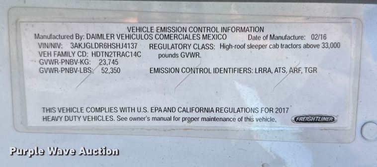 image for item EN0482 2017 Freightliner Cascadia semi truck