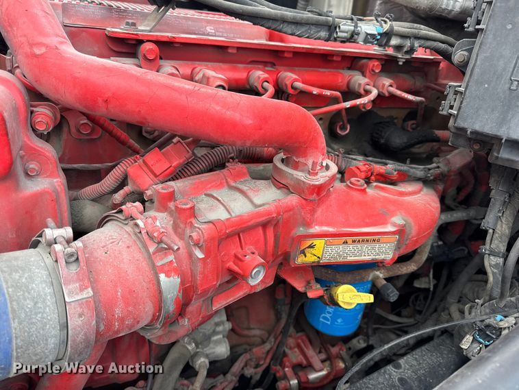 image for item EN0903 2014 Volvo Truck VNL semi truck