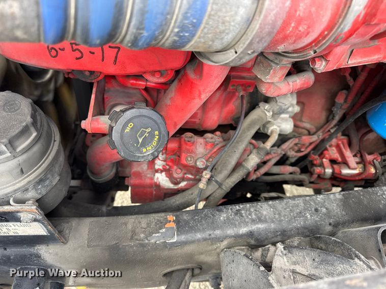 image for item EN0903 2014 Volvo Truck VNL semi truck