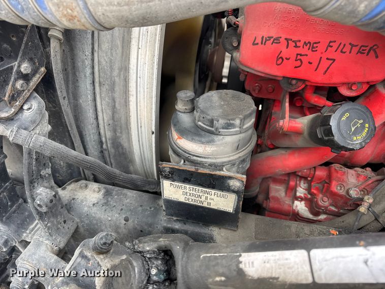 image for item EN0903 2014 Volvo Truck VNL semi truck