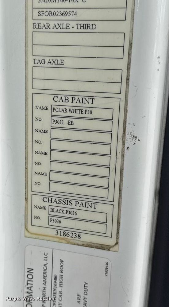 image for item EN0903 2014 Volvo Truck VNL semi truck