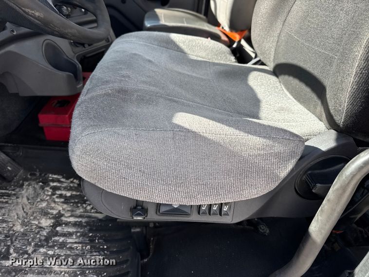 image for item EN0906 2015 Freightliner M2 semi truck