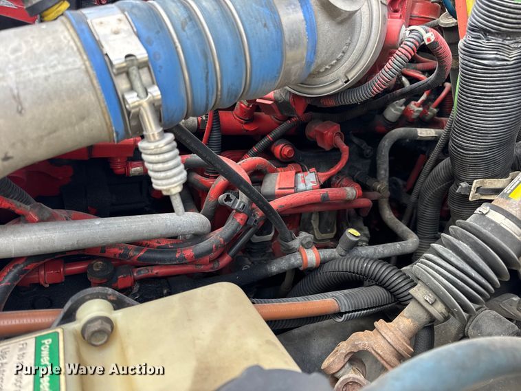 image for item EN0906 2015 Freightliner M2 semi truck