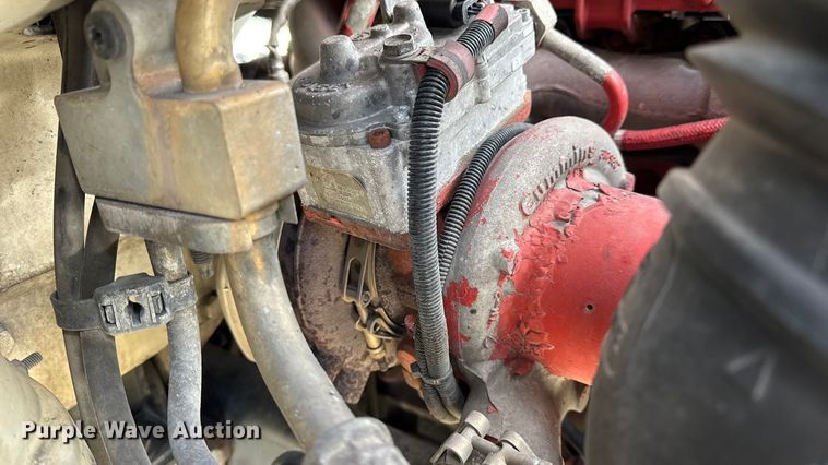 image for item EN0906 2015 Freightliner M2 semi truck