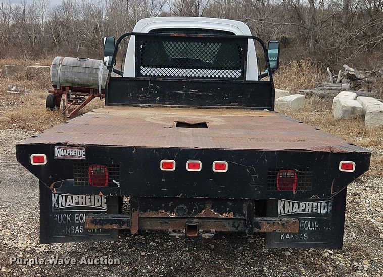 image for item EO4930 2003 Chevrolet C4500 flatbed truck