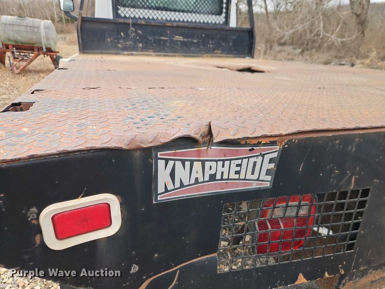 image for item EO4930 2003 Chevrolet C4500 flatbed truck