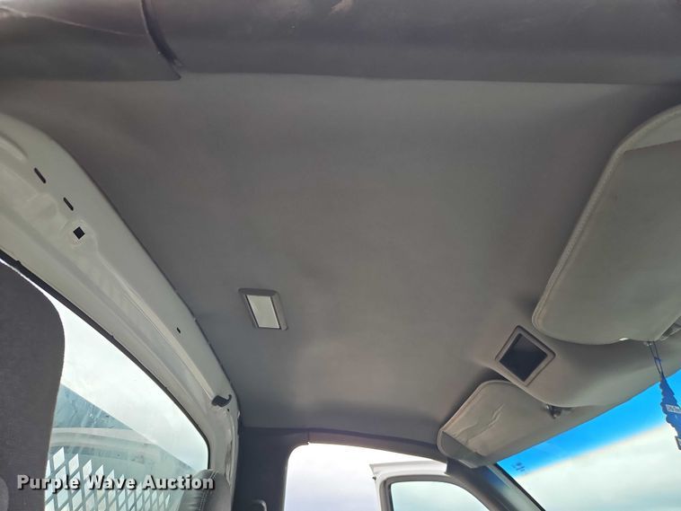 image for item EO4930 2003 Chevrolet C4500 flatbed truck