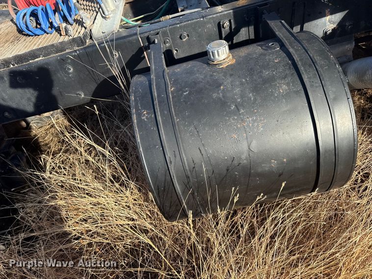 image for item EP2711 1989 Peterbilt 379 semi truck