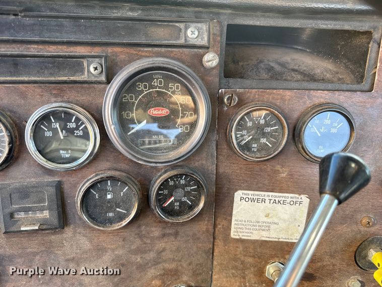 image for item EP2711 1989 Peterbilt 379 semi truck