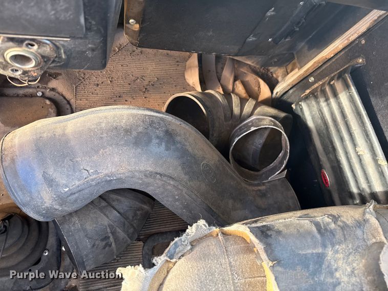 image for item EP2711 1989 Peterbilt 379 semi truck