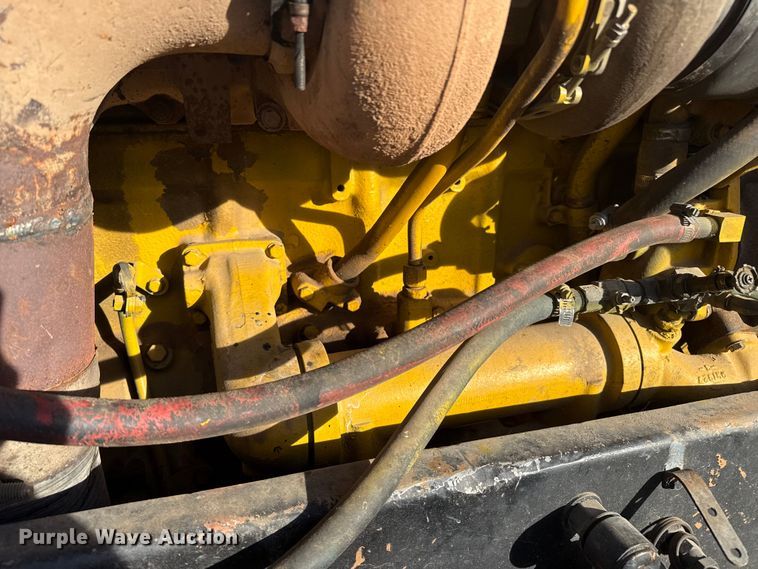 image for item EP2711 1989 Peterbilt 379 semi truck