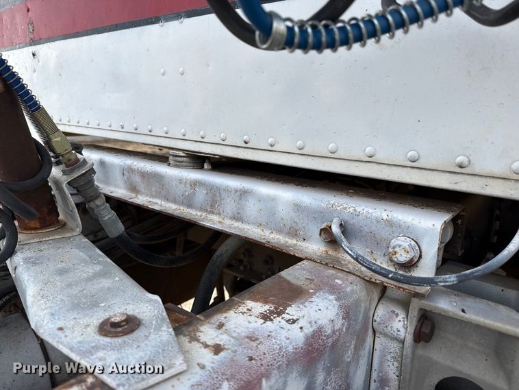 image for item EP2848 1980 Peterbilt 359 semi truck