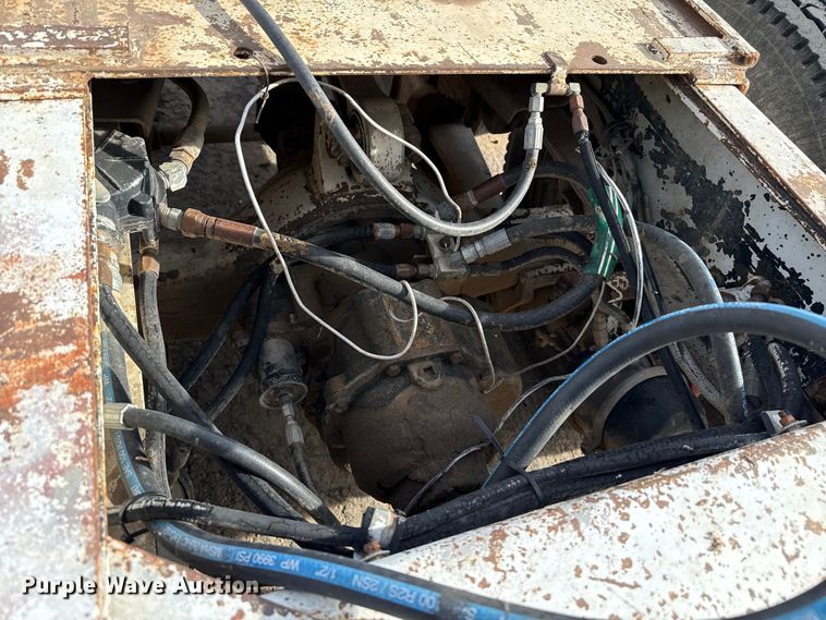 image for item EP2848 1980 Peterbilt 359 semi truck