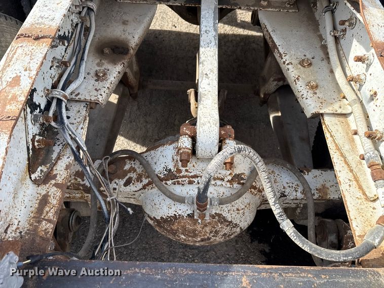 image for item EP2848 1980 Peterbilt 359 semi truck