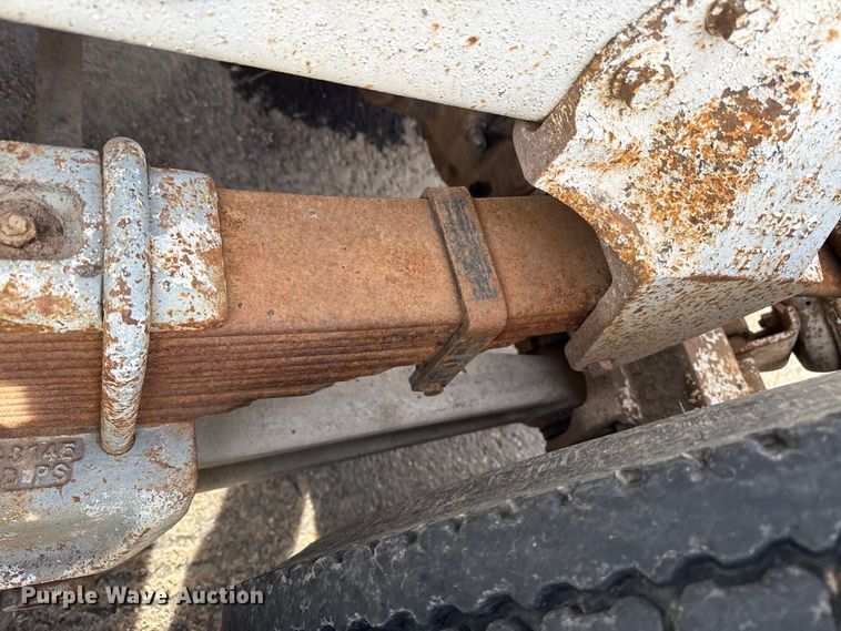 image for item EP2848 1980 Peterbilt 359 semi truck