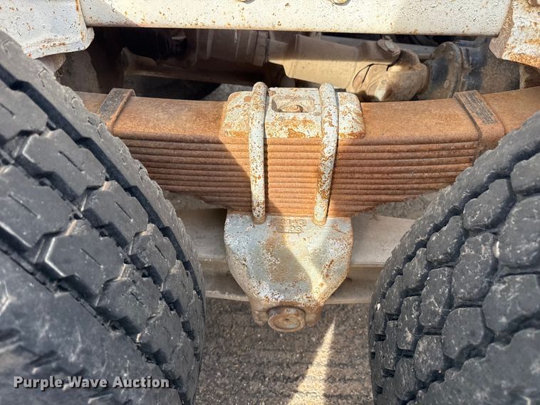 image for item EP2848 1980 Peterbilt 359 semi truck