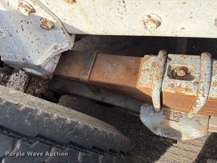 image for item EP2848 1980 Peterbilt 359 semi truck