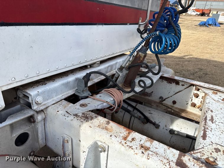 image for item EP2848 1980 Peterbilt 359 semi truck