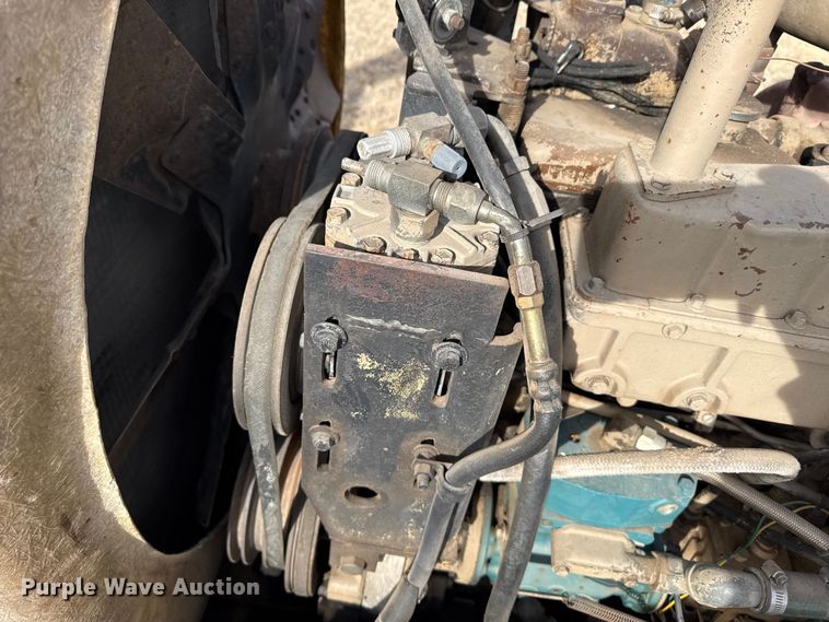 image for item EP2848 1980 Peterbilt 359 semi truck