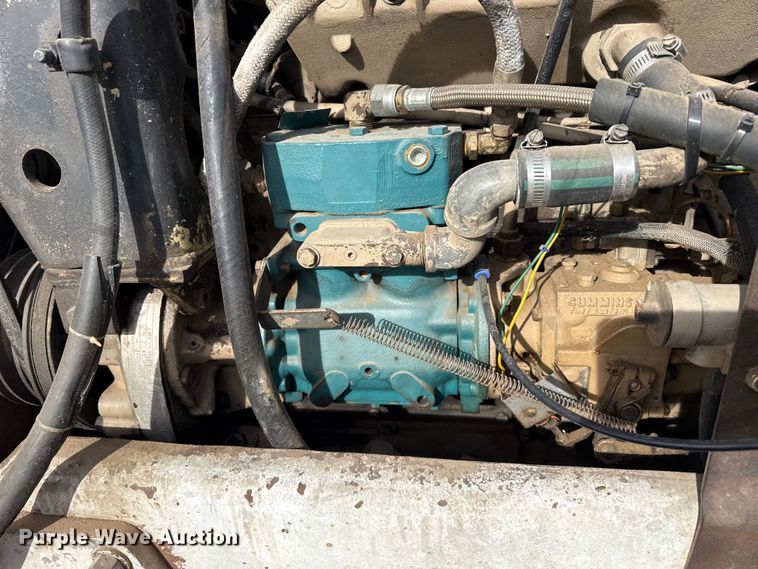 image for item EP2848 1980 Peterbilt 359 semi truck