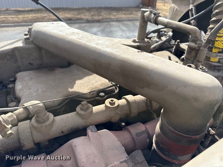 image for item EP2848 1980 Peterbilt 359 semi truck