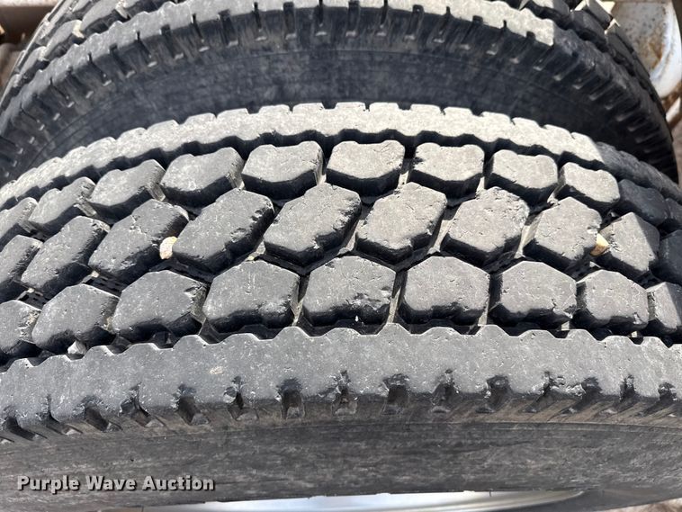 image for item EP2848 1980 Peterbilt 359 semi truck