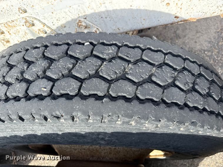 image for item EP2848 1980 Peterbilt 359 semi truck