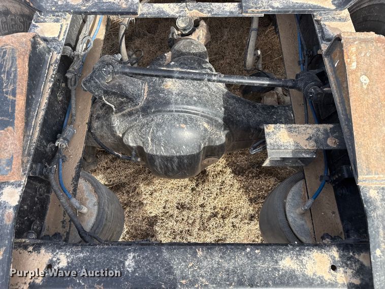 image for item EP2849 2015 Freightliner Cascadia semi truck