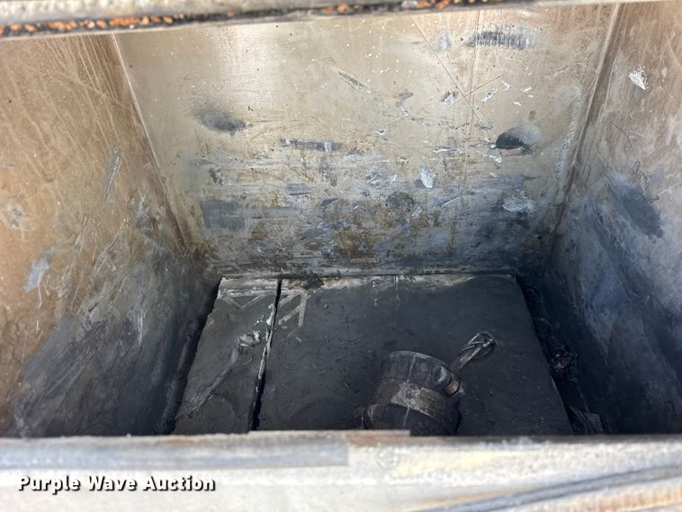 image for item ER0391 2015 Freightliner Cascadia semi truck