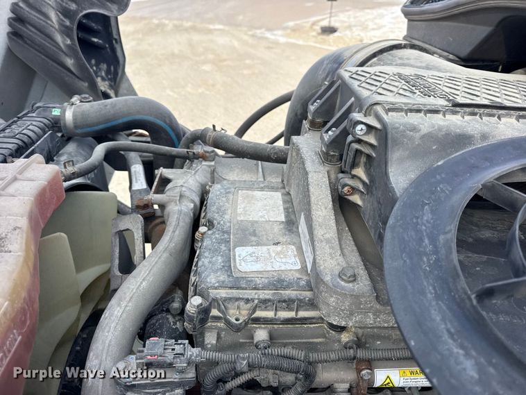 image for item ER0391 2015 Freightliner Cascadia semi truck