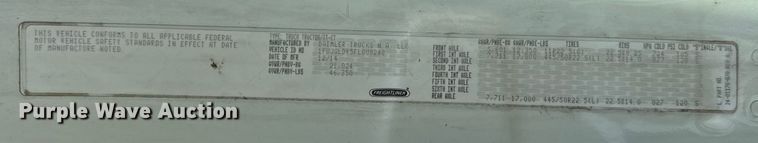 image for item ER0391 2015 Freightliner Cascadia semi truck