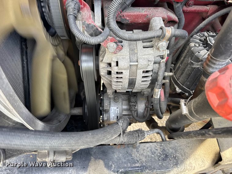 image for item ER0392 2015 Mack CXU613 semi truck