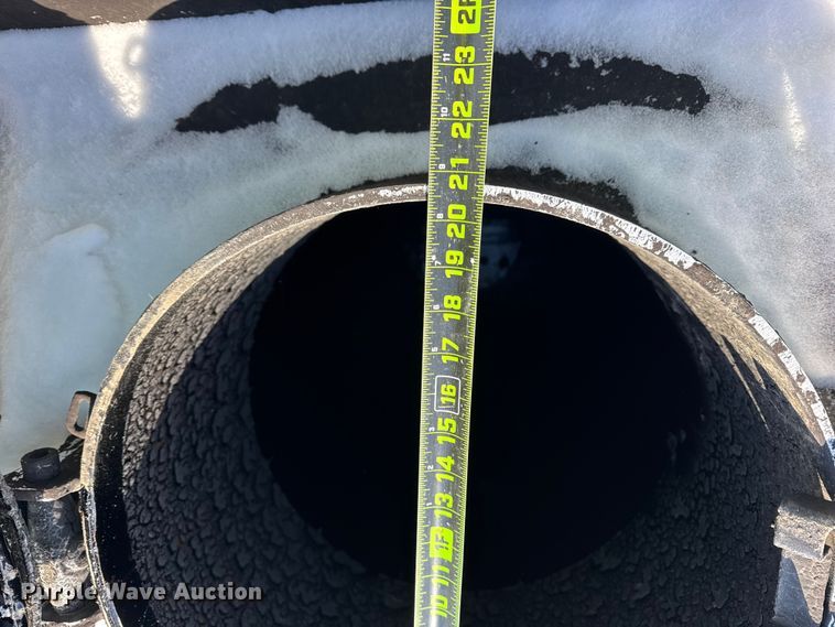 image for item ER0393 1996 Polar asphalt trailer