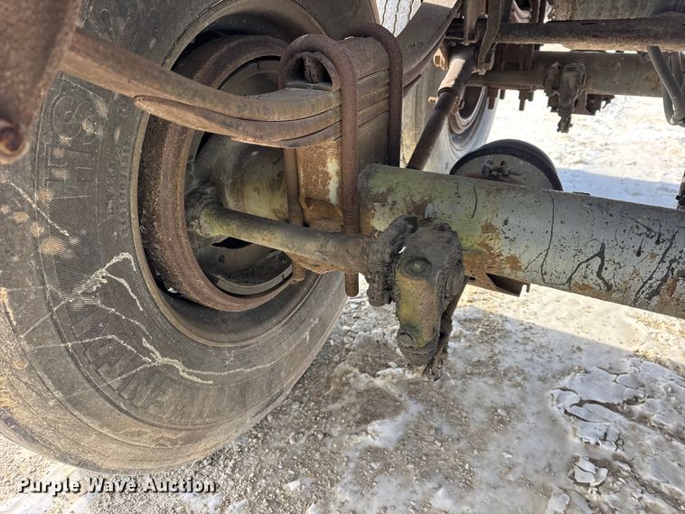 image for item ER0393 1996 Polar asphalt trailer