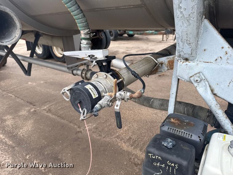 image for item ER2303 1979 Fruehauf tank trailer