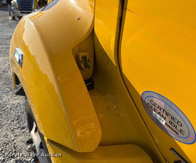 image for item ES5705 2020 Kenworth T680 semi truck