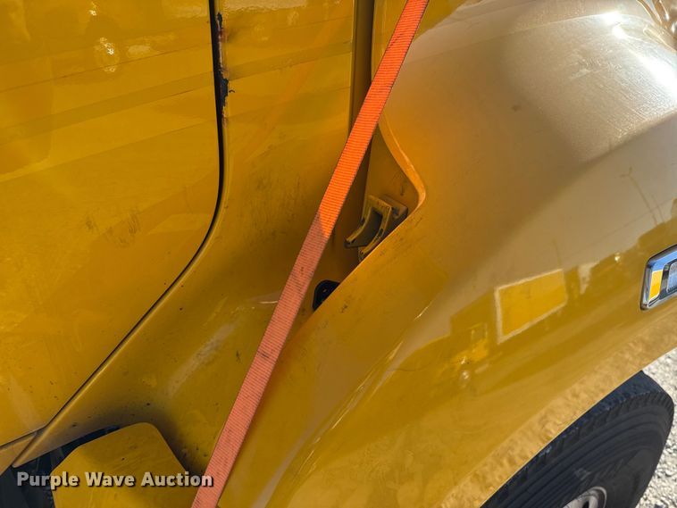 image for item ES5705 2020 Kenworth T680 semi truck