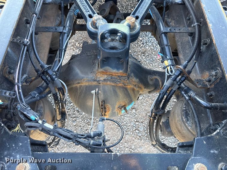 image for item ES5705 2020 Kenworth T680 semi truck