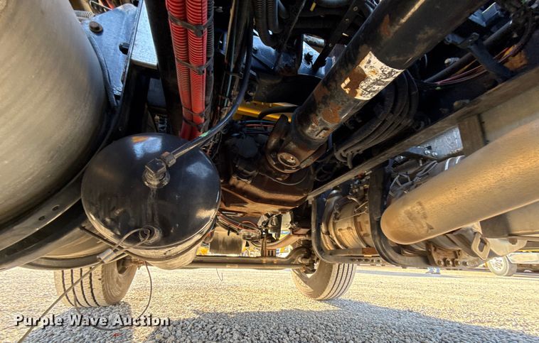 image for item ES5705 2020 Kenworth T680 semi truck