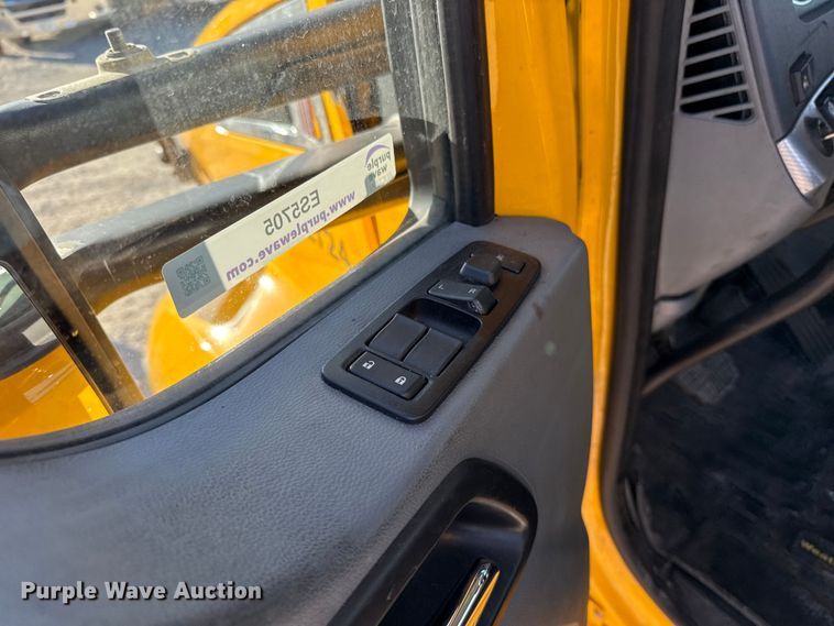 image for item ES5705 2020 Kenworth T680 semi truck