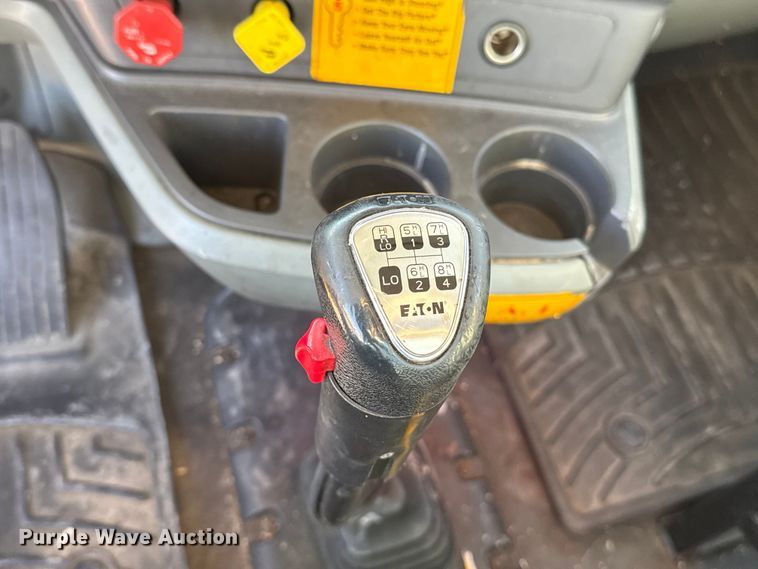 image for item ES5705 2020 Kenworth T680 semi truck