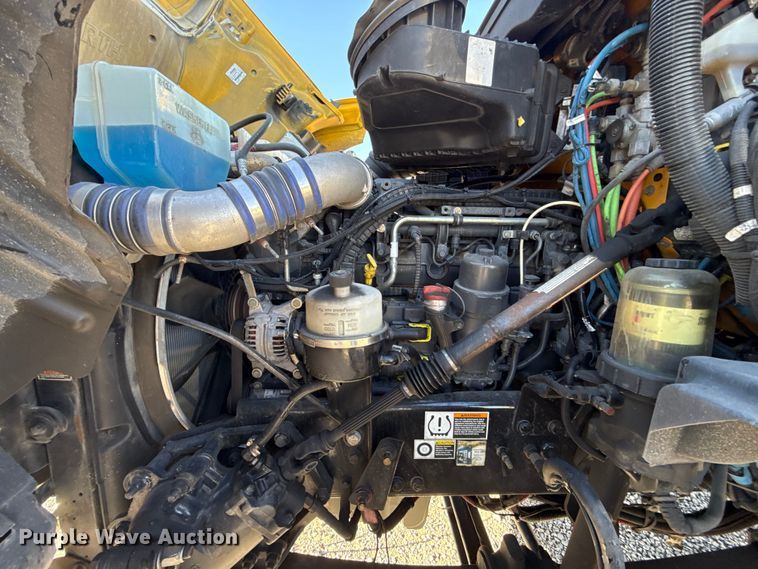 image for item ES5705 2020 Kenworth T680 semi truck