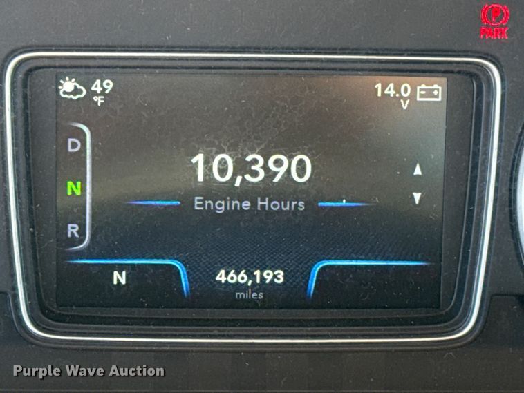 image for item ES5706 2021 International LT625 6X4 semi truck