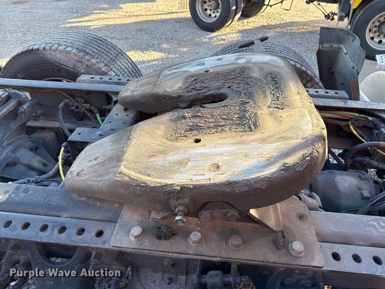 image for item ES5707 2024 International LT625 semi truck