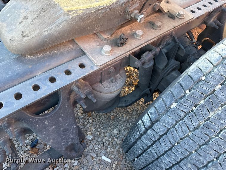 image for item ES5707 2024 International LT625 semi truck