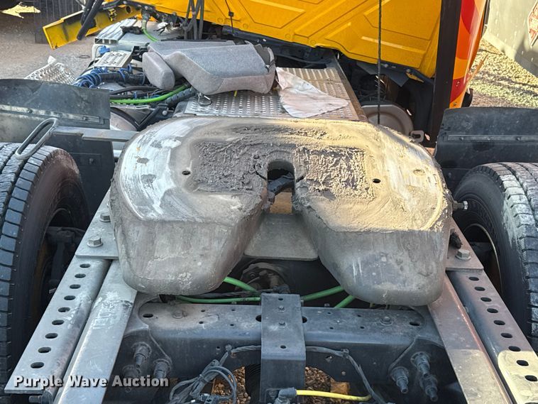 image for item ES5707 2024 International LT625 semi truck