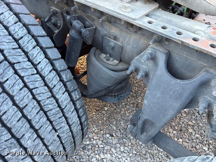 image for item ES5707 2024 International LT625 semi truck